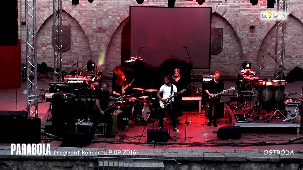 PARABOLA, FRAGMENT KONCERTU NA DZIEDZIŃCU W OSTRÓDZIE