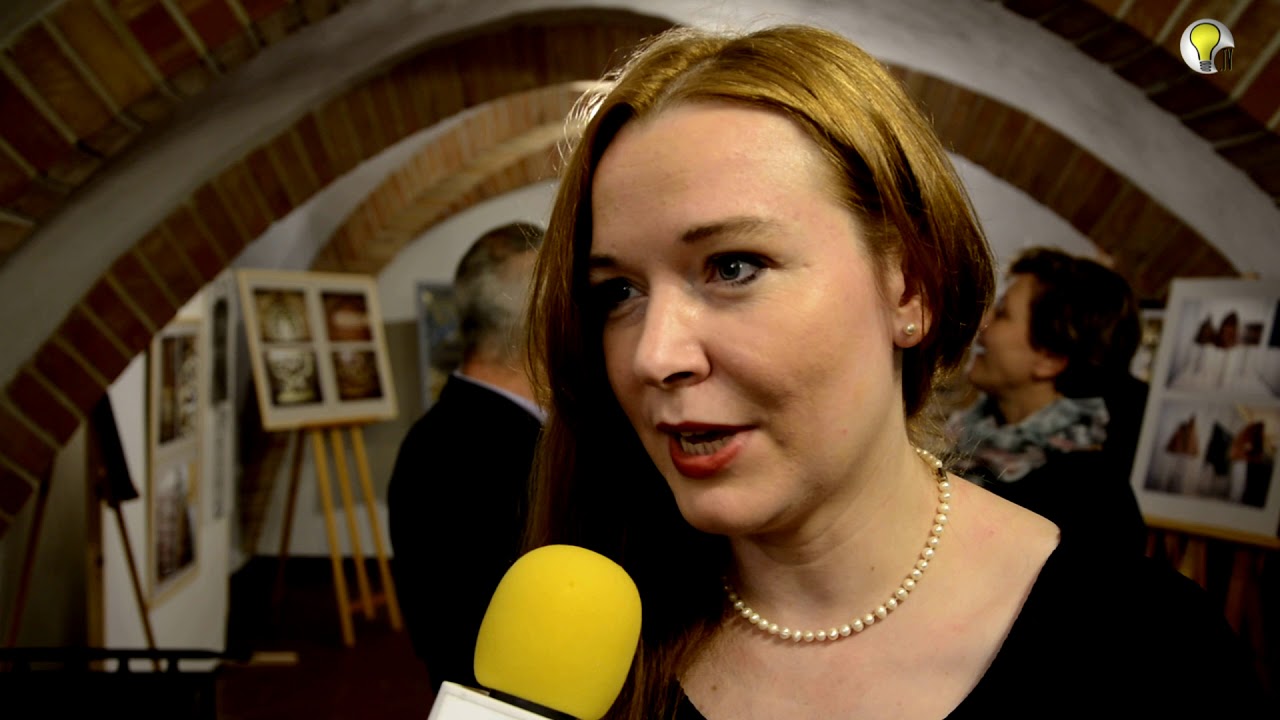 KOLORY OSTRÓDY - CZERWONY