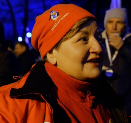 NOCNA KĄPIEL MORSÓW