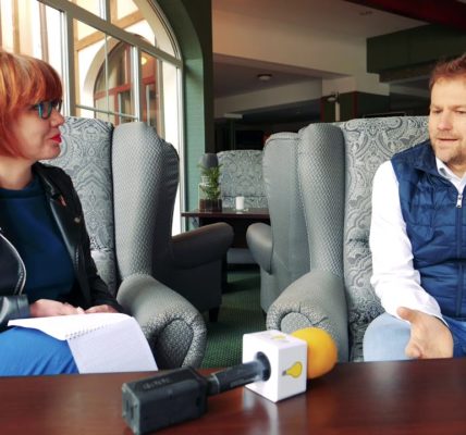 PŁYNIEMY JEDNĄ ŁÓDKĄ. HOTEL ANDERS: URATOWAĆ PRACOWNIKÓW