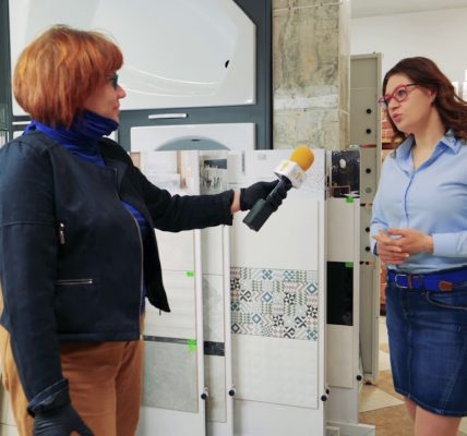 PŁYNIEMY JEDNĄ ŁÓDKĄ: WANNA NA TELEFON