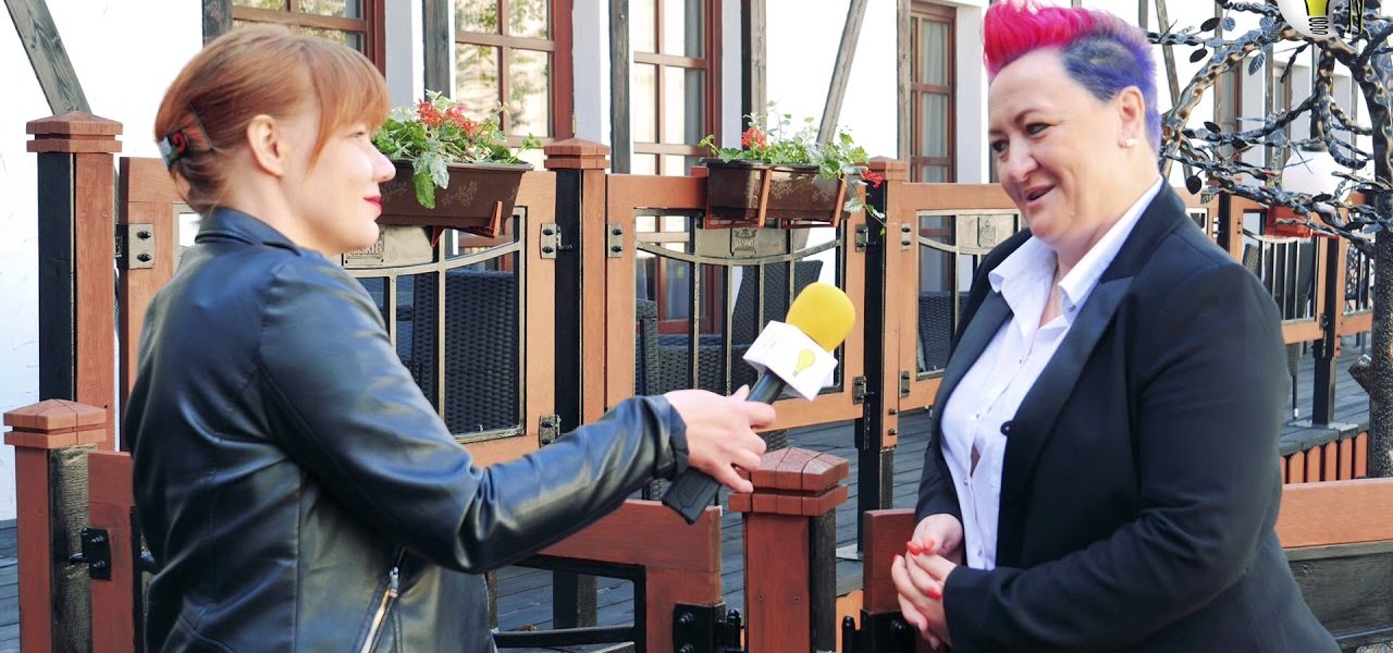 PŁYNIEMY JEDNĄ ŁÓDKĄ JESTEŚMY ZGRANYM ZESPOŁEM