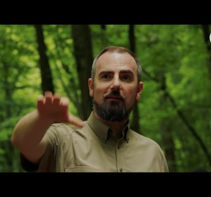 STARE UMIERA, RODZI SIĘ NOWE