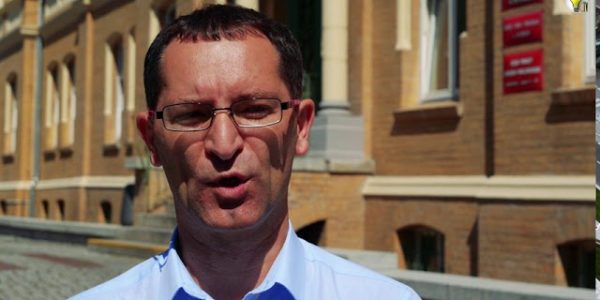 POSPRZĄTAJ PO SWOIM PSIE