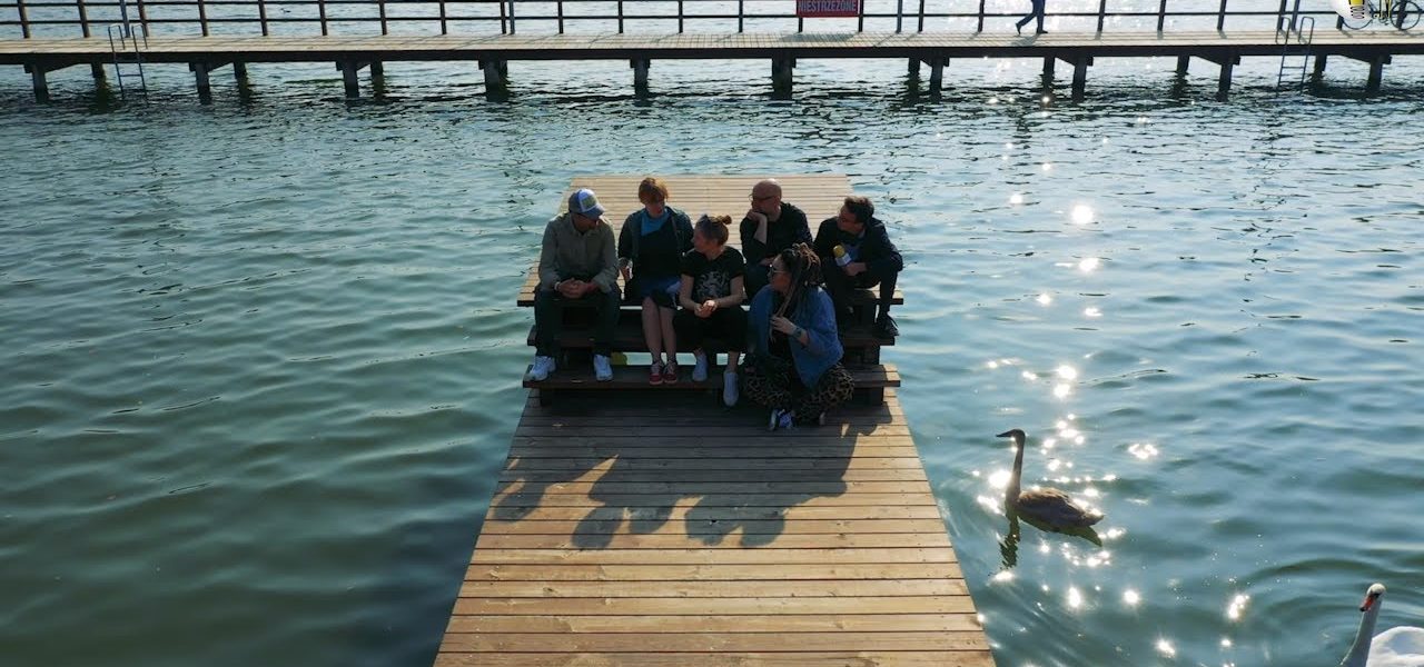 DOBRE HISTORIE NIE KRĘCĄ SIĘ SAME